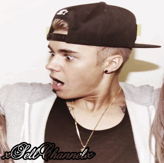 ;; *se ridica repede* Femeie ce-ai facut ? :-L