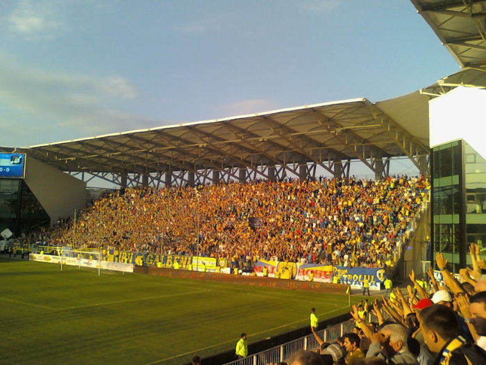 576533_370485776342670_909503259_n