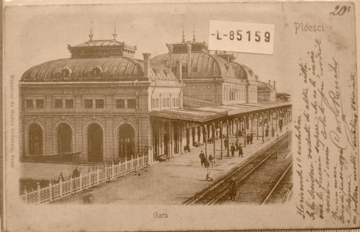 601381_616052578424423_1843675771_n