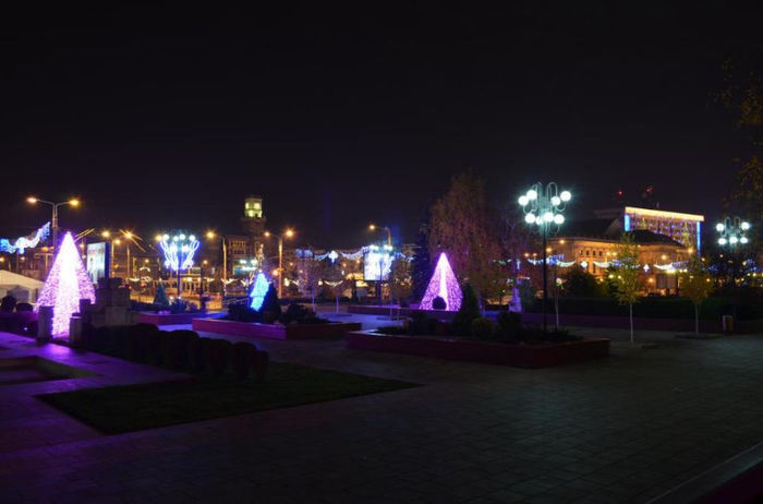 Centrul orasului vazut dinspre platoul Casei de Cultura a Sindicatelor