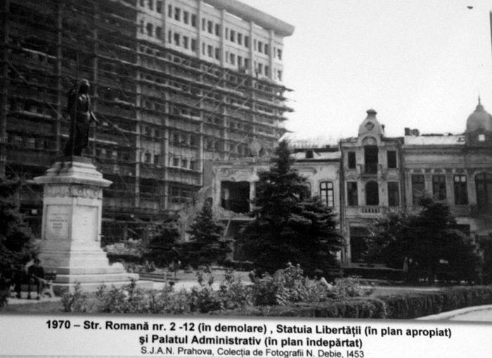 Demolarea centrului vechi al Ploiestilor si constructia cladirii Prefecturii Prahova in anul 1970.