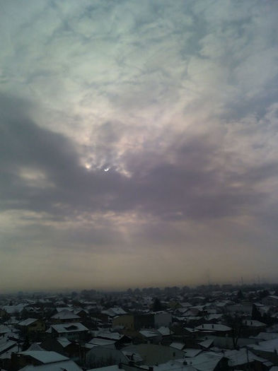 Eclipsa partiala de soare vazuta de la Ploiesti