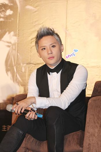 019wz - D _ Junsu