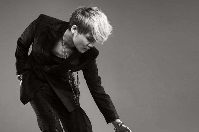 cff6e03bfbc3377fe720f4a6ddb9b226 - D _ Junsu