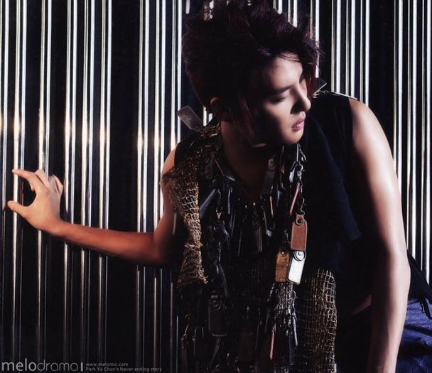 jyj_beginning_photobook-30 - D _ Junsu