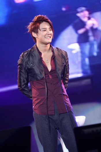 tumblr_lag4nmjOGi1qboi9co1_500 - D _ Junsu