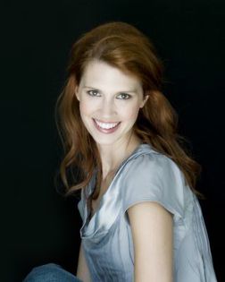 ♥Julie McNiven♥ - O_o Julie McNiven O_o