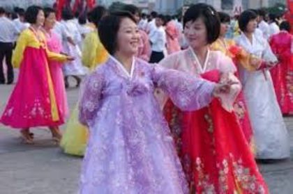  - Imbracaminte coreeana traditionala