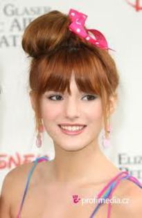 images890-908 - Bella Thorne