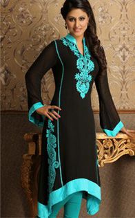 1 - Y-Hina Khan for Meena Bazaar