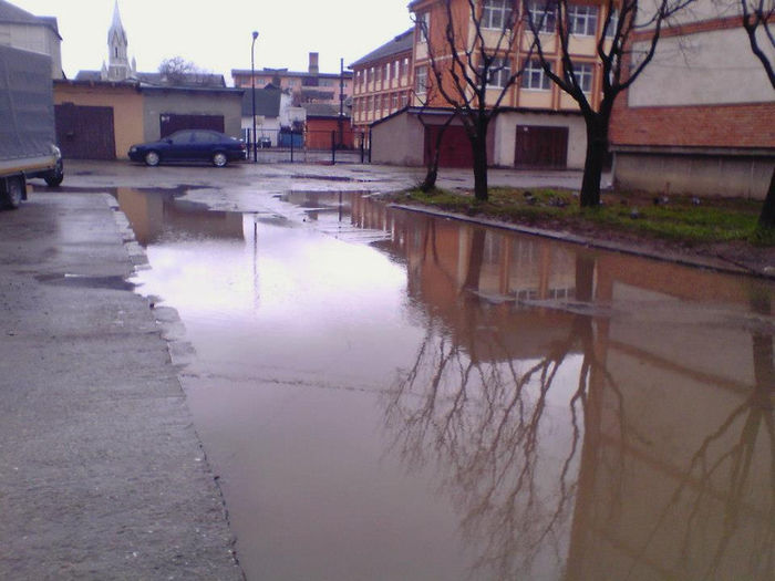 in centrul civic - aspecte ale municipiului___din era tertziara