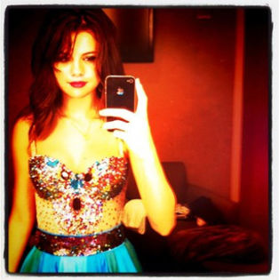  - a-Instagram_______________Selena