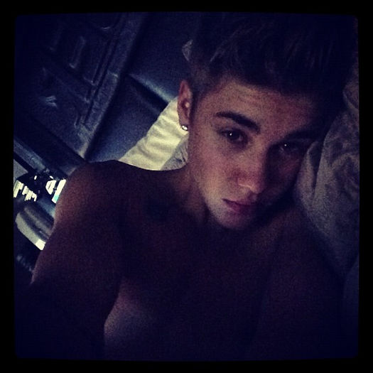 4f4918d20aca11e2ad5c123138100de9_7 - a-Instagram________________Justin