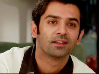 10 - Barun Sobti aka Arnav Singh Raizada-ASR