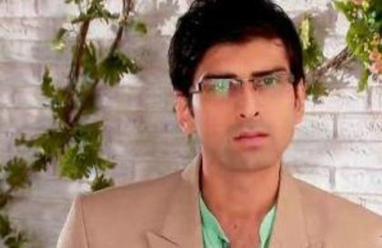 02 - Akshay Dogra aka Akash Singh Raizada