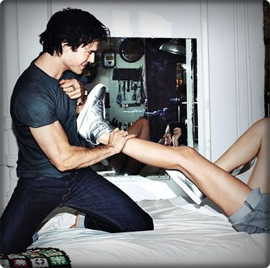 » damon™; dwap mi sa mai zis= ]][o prinde de picior shy`o trage spre el] - Episode - 08
