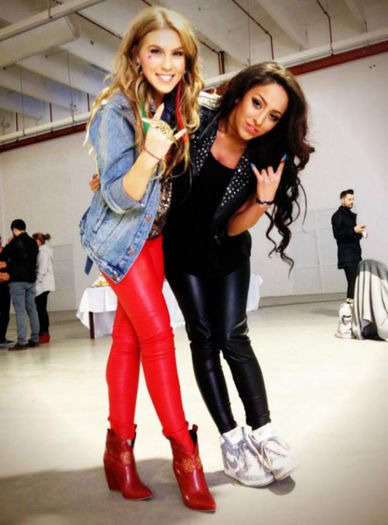 1999_468314209899390_1623321350_n