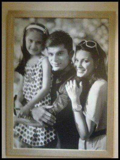 397971_335835989773147_1257399785_n - Karan Singh Grover