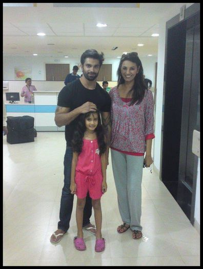 321170_138331706264998_100002645074571_180343_524351737_n - Karan Singh Grover