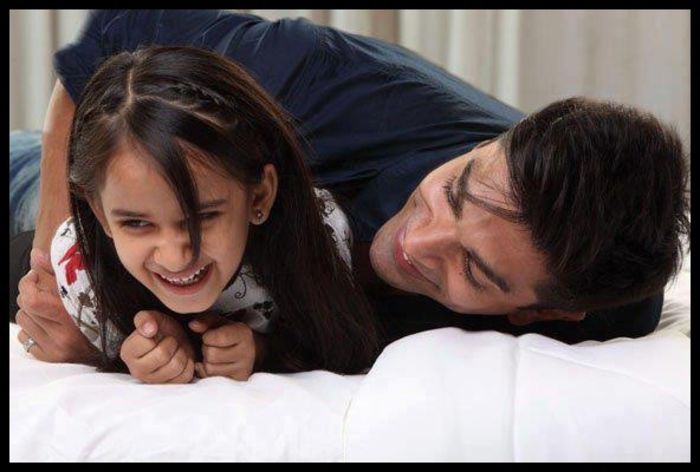 58941_467502783319768_485811240_n - Karan Singh Grover