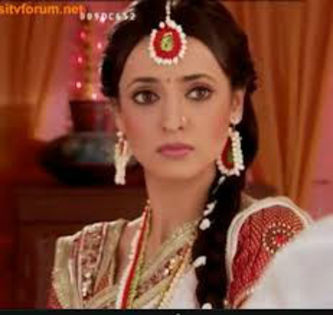 02 - Sanaya Irani aka Khushi Kumari Gupta Singh Raizada