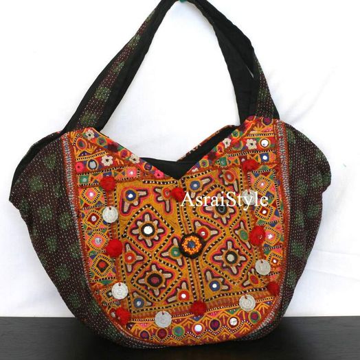 S1H059Indian Chanting Inspired Bag - Genti traditionale indiene