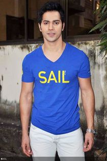 Varun-Dhawan-during-the-special-screening-of-the-movie-Student-Of-The-Year-held-for-Akanksha-NGO-kid