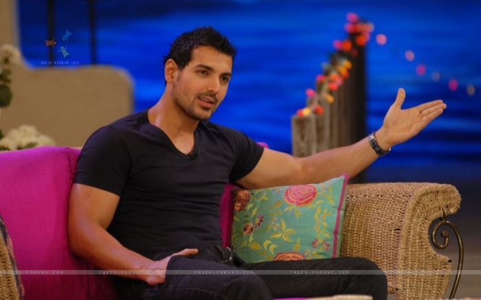 38552-john-abraham - John Abraham