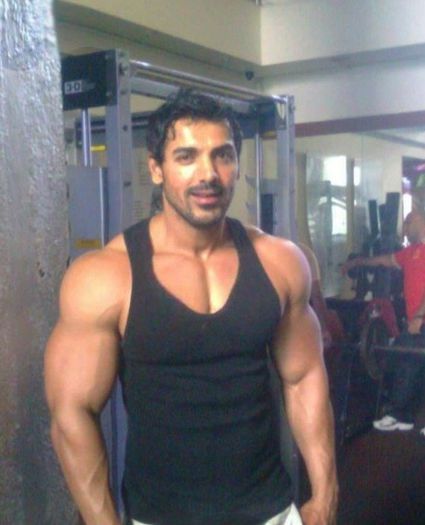 John-Abraham-Hot-body-2013 - John Abraham