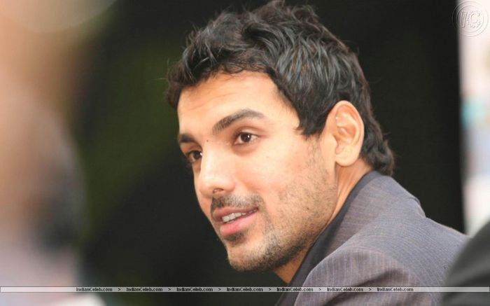 John_Abraham_Hot