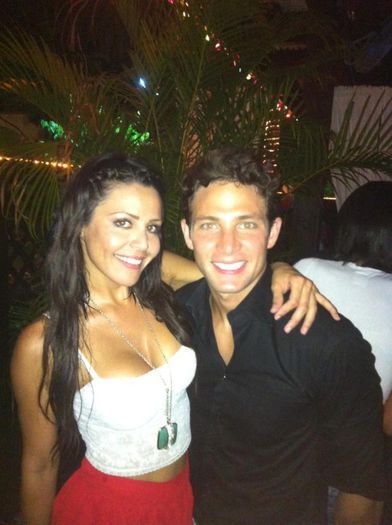 8086_307431536016413_1962895956_n