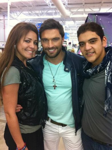 249028_307431806016386_311642694_n