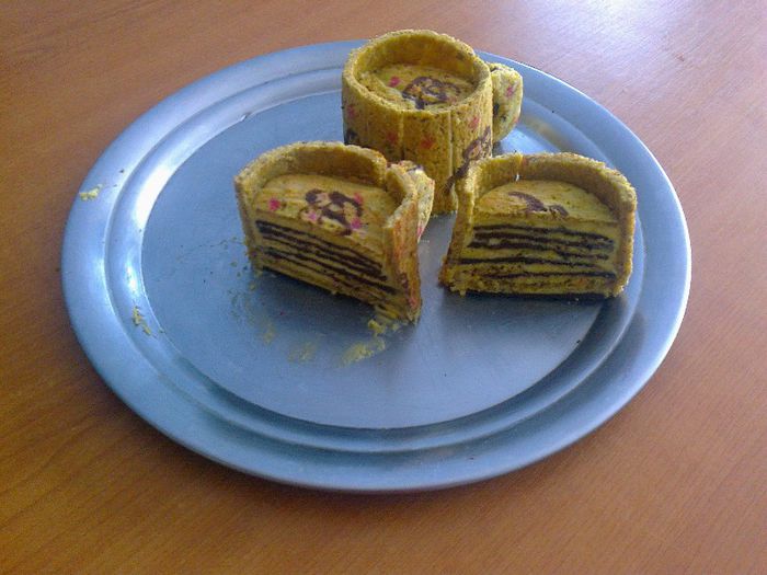 Canute dulci - cu crema de vanilie si portocala; pentru aniversarea a 16 ani de cand l-am cunoscut pe sotul meu iubit
