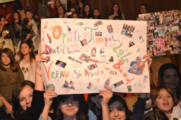 485315_500600309983317_738697349_n