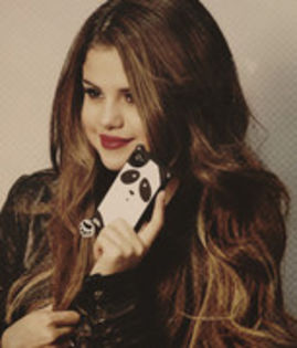 83995551_OPCBVFK3 - poze cu selena gomez