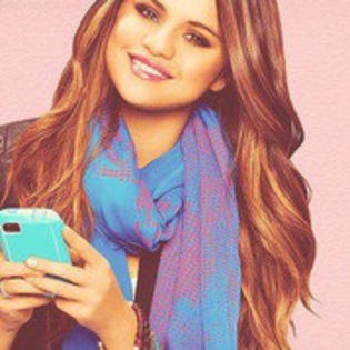 85641106_QVDQVXM3 - poze cu selena gomez