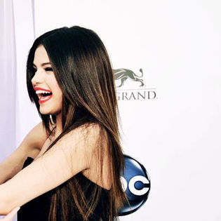 479968_144310562415117_573873233_n