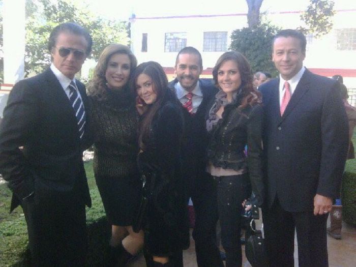 284790_167121863361241_5017594_n