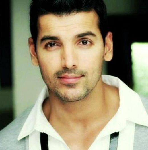 430685_310834235642606_1261141597_n - John Abraham 2
