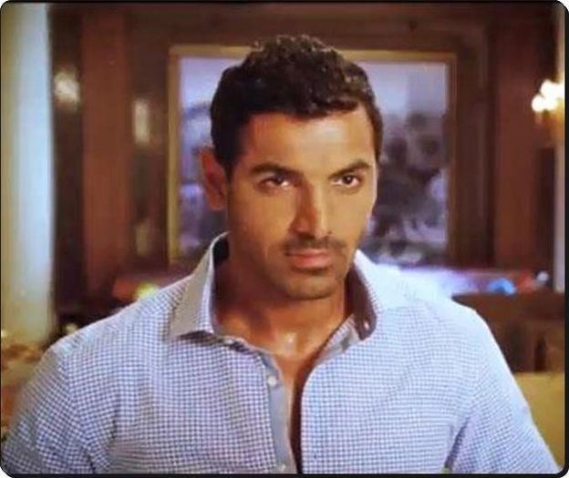 540567_328784790573033_1962867824_n - John Abraham 2