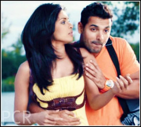 541840_327606570632039_2016636626_n - John Abraham 2