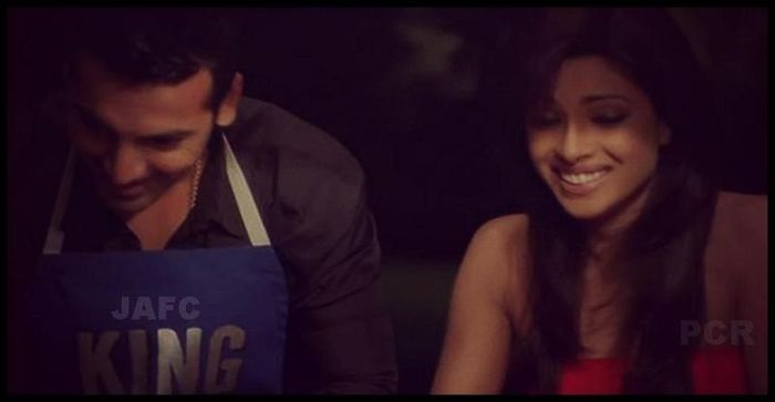 556425_371176242941738_281214848_n - John Abraham 2