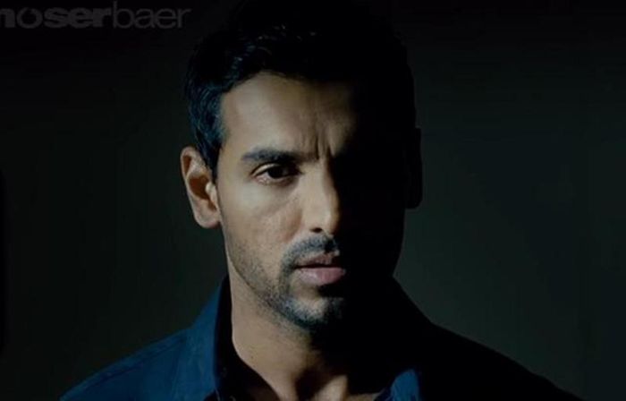557044_461541337219009_1500675681_n - John Abraham 2