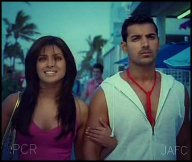 548374_354637607928935_525144950_n - John si Priyanka