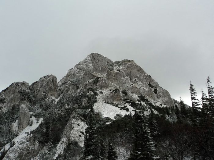 Piatra Craiului - Muntii nostri iarna