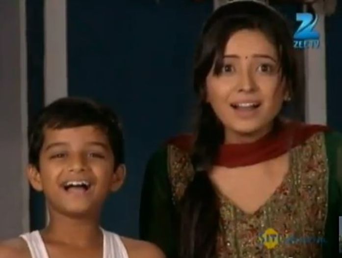 9 - Asha Negi 2