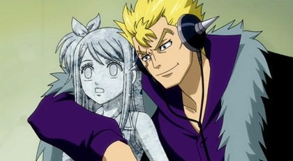 499px-Laxus_takes_Lucy_and_other_girls_as_a_hostages_large - cupluri din anime