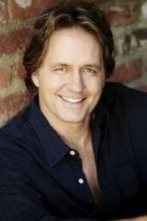 descărcare (1) - Guy Ecker