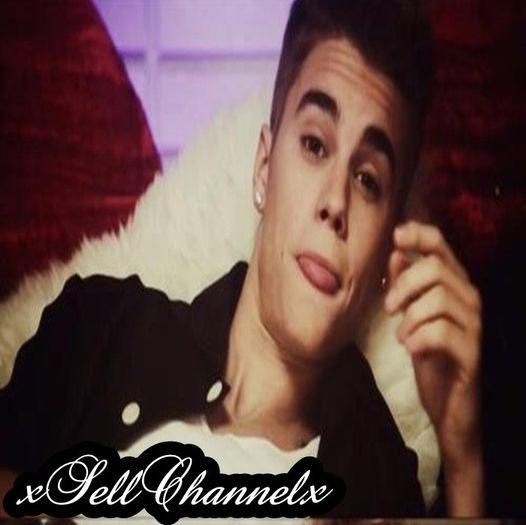 ;; *de pe jos* God ..Mana mea X_X  *lovindu-se la mana*