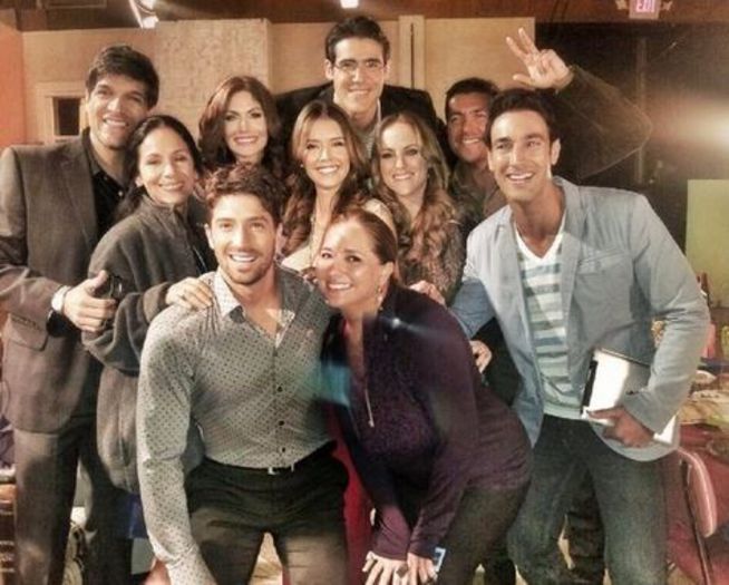 44553_528592830504108_1406450760_n - Gabriela Rivero